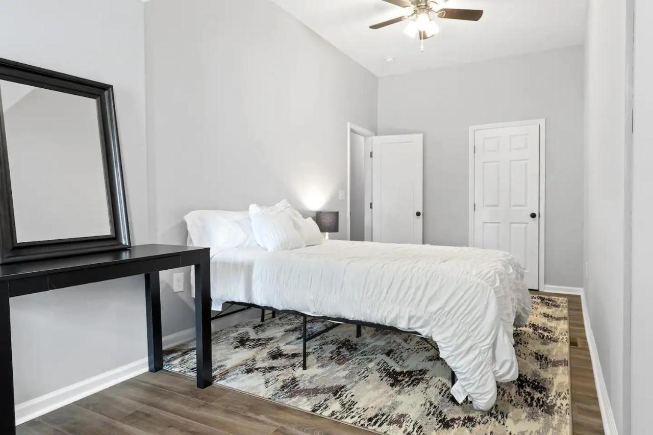 Recently Renovated Chic Durham Farmhouse Dış mekan fotoğraf