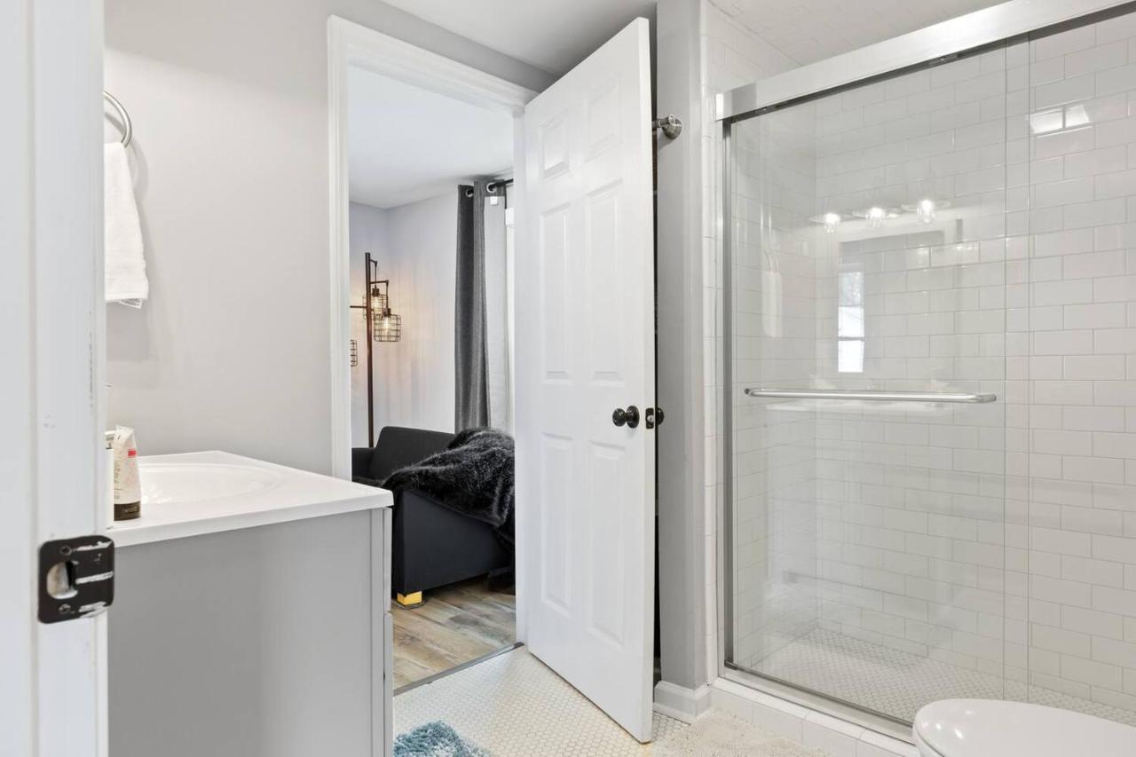 Recently Renovated Chic Durham Farmhouse Dış mekan fotoğraf