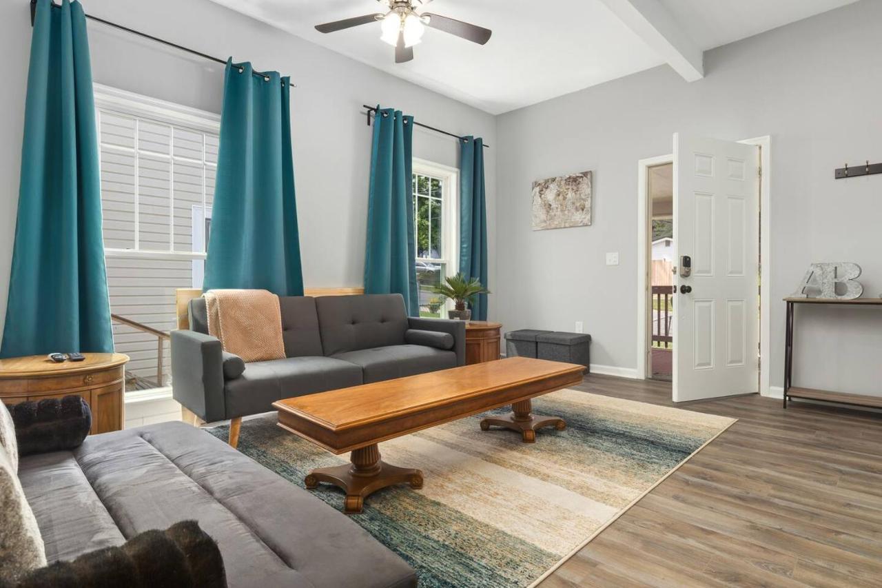 Recently Renovated Chic Durham Farmhouse Dış mekan fotoğraf
